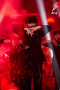 R1SE再现经典成团曲《R.1.S.E》 热血集结炸裂舞